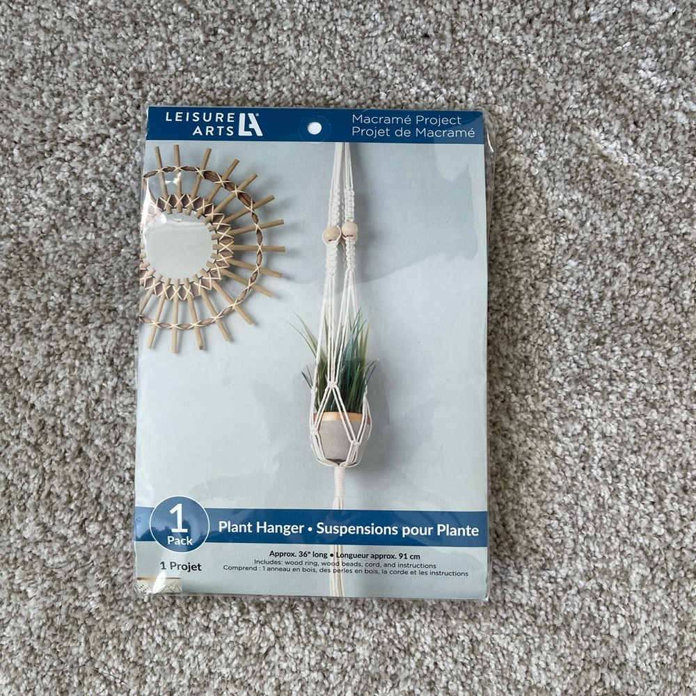 Leisure Arts Macramé Plant Hanger Kit